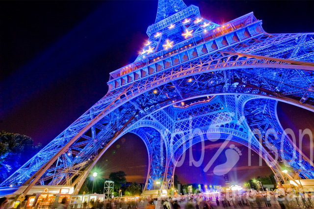 760-pariz-ajfelov-toranj-nocu.jpg