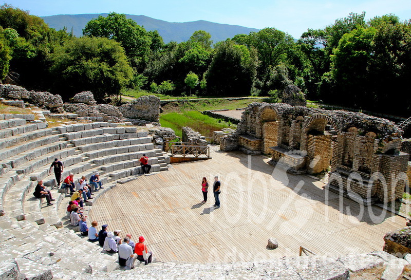 1461-saranda-butrint-amfiteatar-resize.jpg