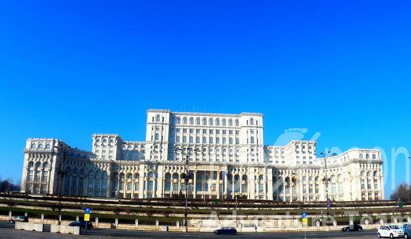 bukurest parlament_resize.jpg